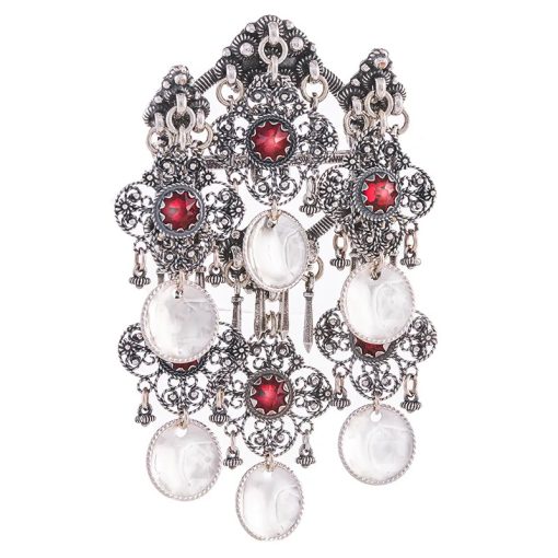 Bøheradsring Nr. 9 med røde stener kruser og løv, oksidert