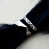 Fasettring i hvitt gul med diamant 0.10ct (TWSI) - Bilde 2