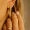 Emma Øredobber i Gull med 0.12ct Diamanter - Bilde 2