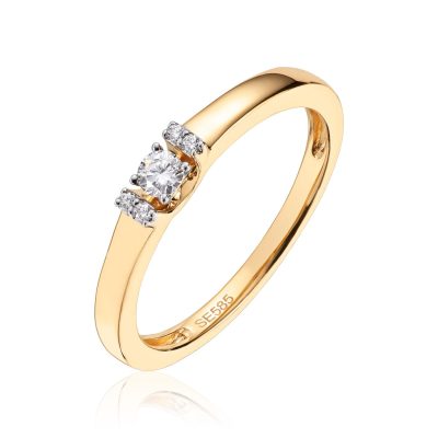 Femstens diamantring 0,13 ct.
