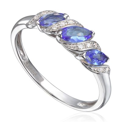 Ring i hvitt gull, Tanzanitt og diamant 0.03 ct.